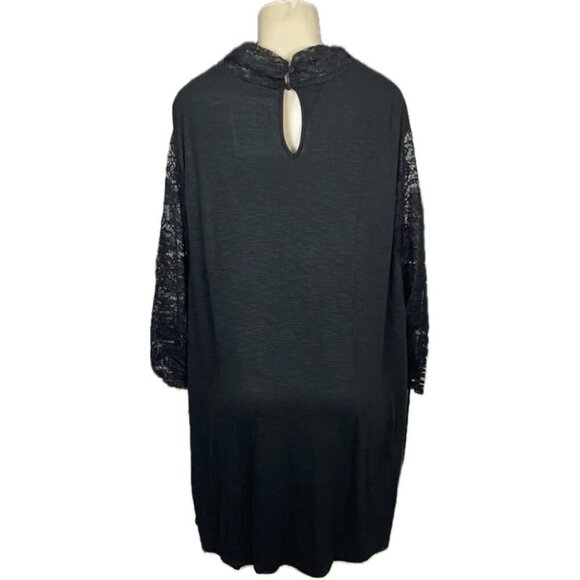 Torrid +6 Black High Neckline Sheer Lace V-Shaped Bodice 3/4 Lace Sleeve Blouse - Picture 4 of 6